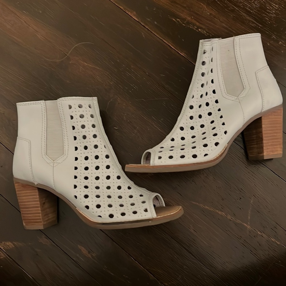 TOMS Heels, size 7.5